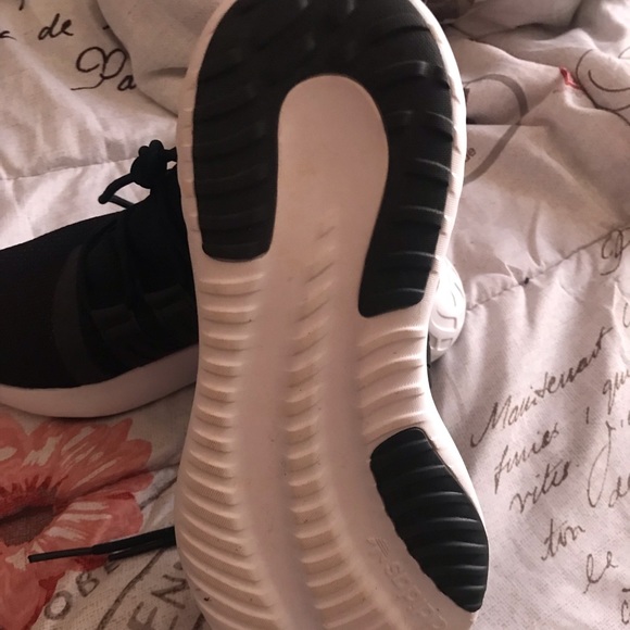 Adidas - Picture 3 of 3